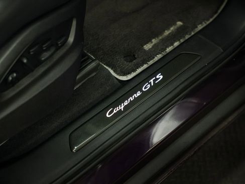 Used 2022 Porsche Cayenne GTS image 23