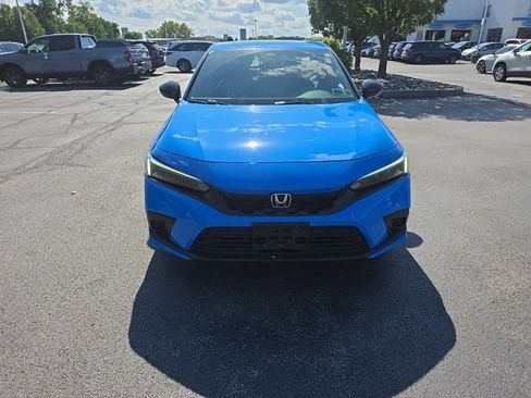 Used 2022 Honda Civic Sport image 2