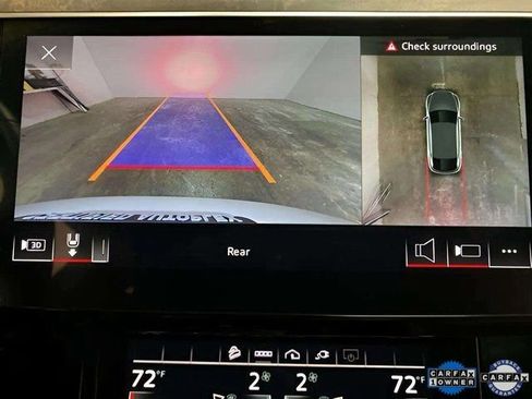 Used 2022 Audi e-tron Premium Plus w/ Premium Plus Package image 56