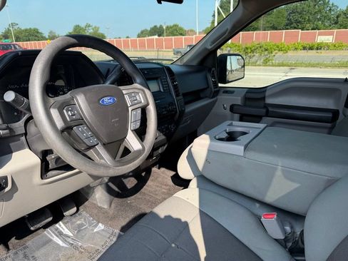 Used 2017 Ford F150 XL w/ Equipment Group 101A Mid AWD/4WD image 26