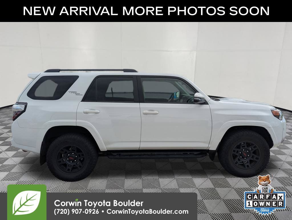 Used 2023 Toyota 4Runner TRD Off-Road Premium w/ Moonroof Package AWD/4WD image 10