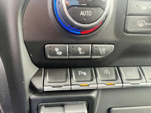 Used 2019 Chevrolet Silverado 1500 LTZ w/ LTZ Plus Package AWD/4WD image 31