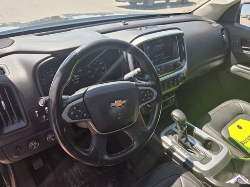 Used 2022 Chevrolet Colorado LT w/ Luxury Package AWD/4WD image 5
