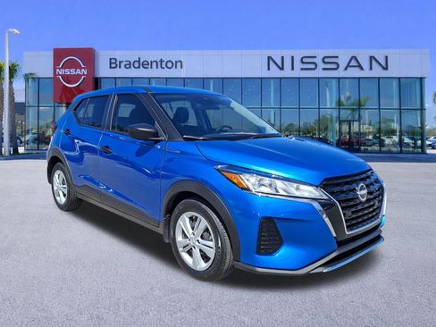 Certified 2024 Nissan Kicks S image 3