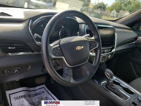 Used 2023 Chevrolet Traverse LT FWD image 18