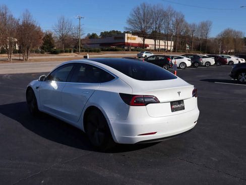 Used 2018 Tesla Model 3 Long Range image 9