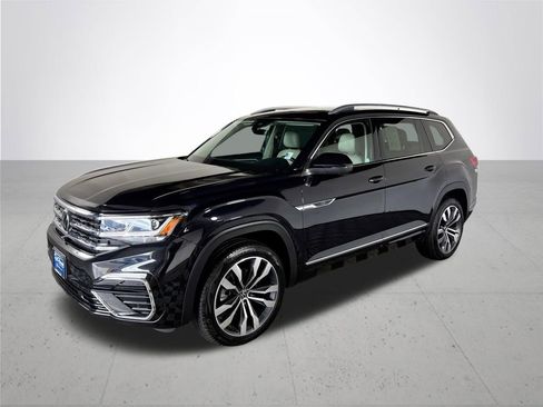 Certified 2023 Volkswagen Atlas SEL Premium AWD/4WD image 2