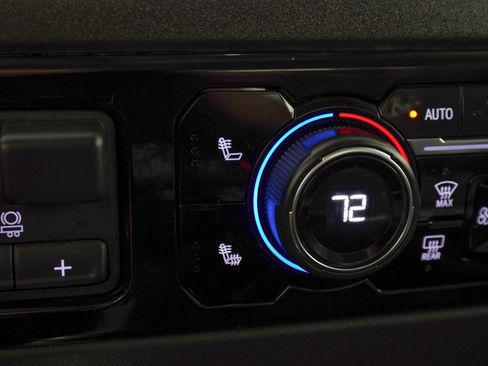 Used 2022 Chevrolet Silverado 1500 LT Trail Boss w/ LT Trail Boss Premium Package image 23