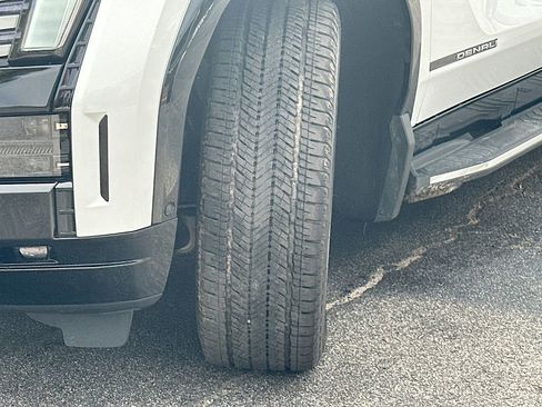 Used 2025 GMC Sierra EV Denali image 25