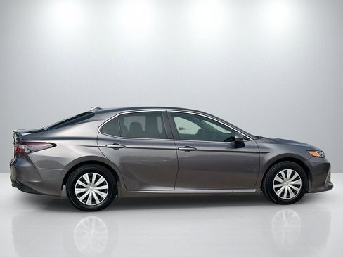 Used 2023 Toyota Camry LE FWD image 4