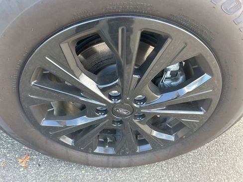 Used 2023 Ford Escape Active image 9