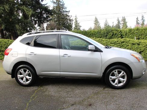 Used 2009 Nissan Rogue SL w/ Premium Pkg image 12