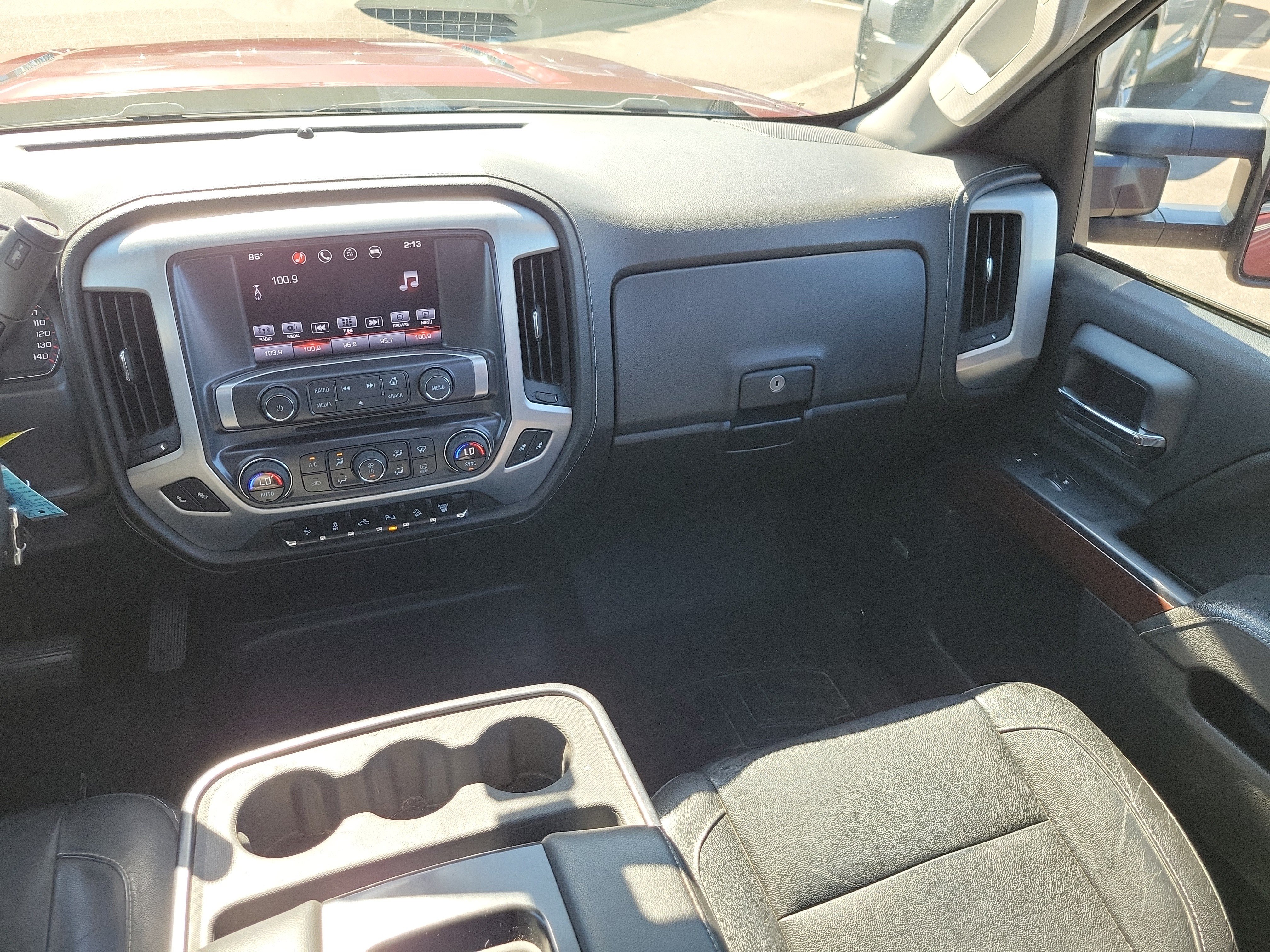 Used 2016 GMC Sierra 2500 SLT w/ Duramax Plus Package AWD/4WD image 16