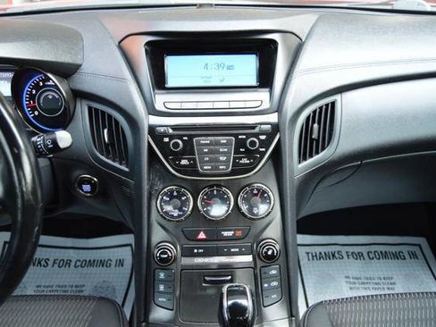 Used 2014 Hyundai Genesis 2.0T image 20