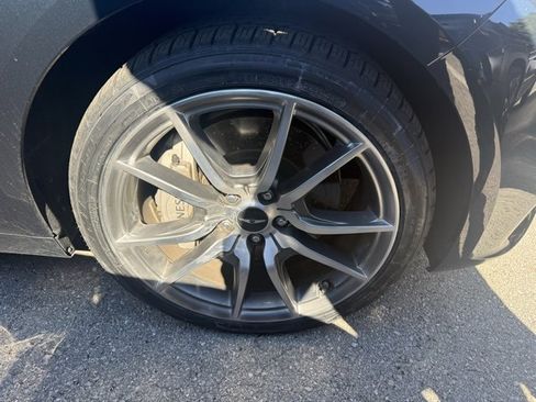 Used 2024 Genesis G70 2.5T image 7