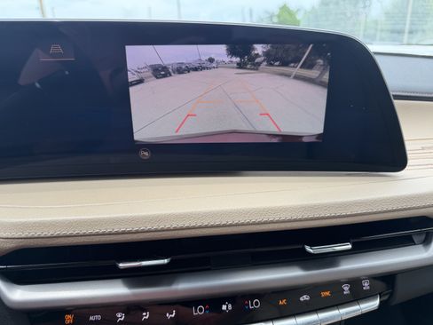 Certified 2024 Cadillac XT4 Premium Luxury AWD/4WD image 20