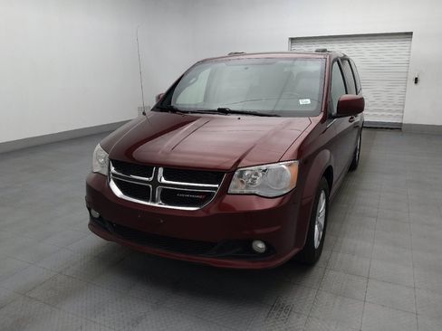 Used 2018 Dodge Grand Caravan SXT FWD image 15