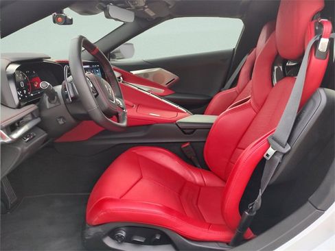 Used 2025 Chevrolet Corvette Stingray Preferred Cpe w/ 2LT image 28