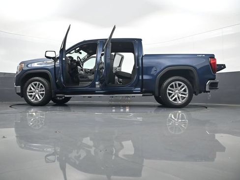 Used 2021 GMC Sierra 1500 SLT w/ SLT Premium Plus Package AWD/4WD image 34