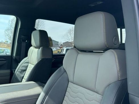 New 2026 Chevrolet Silverado 2500 ZR2 image 16