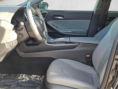 Used 2021 Toyota Avalon Limited w/ Advanced Safety Package image 16