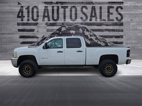 Used 2014 Chevrolet Silverado 2500 LT AWD/4WD image 7