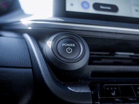 Used 2024 Toyota Prius XLE image 26