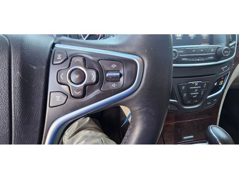 Used 2017 Buick Regal AWD image 20