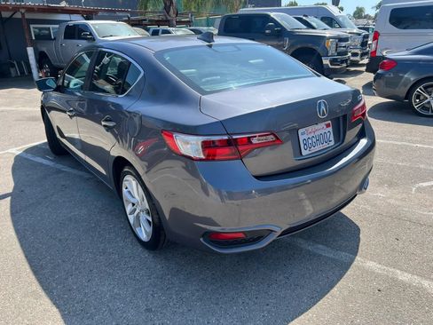 Used 2017 Acura ILX FWD image 7