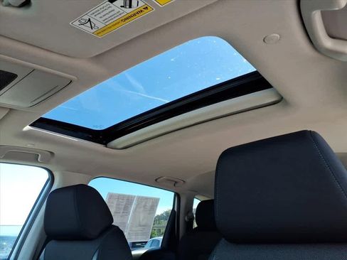 Used 2023 Honda CR-V EX image 15