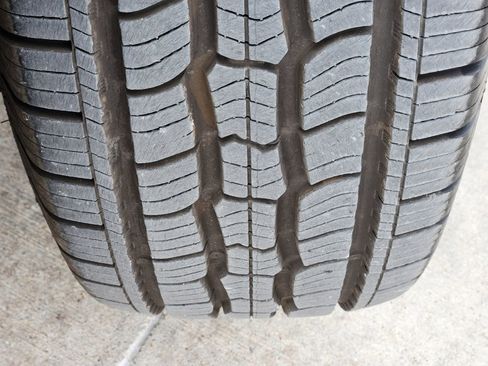 Used 2019 Nissan Frontier SV image 11