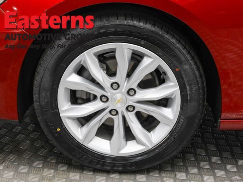 Used 2024 Chevrolet Malibu LT image 32