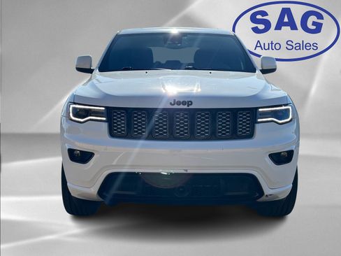 Used 2022 Jeep Grand Cherokee Laredo X image 8
