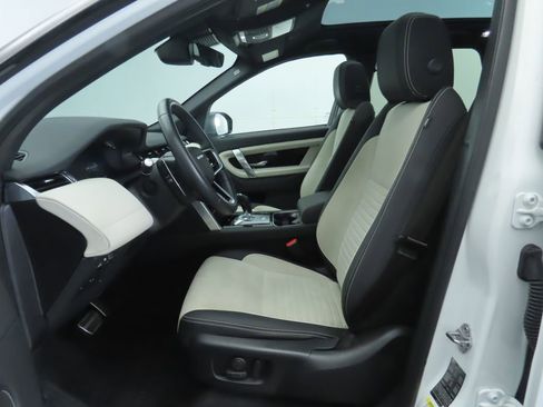 Used 2023 Land Rover Discovery Sport SE R-Dynamic image 20