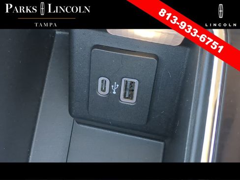 Used 2023 Lincoln Aviator Standard w/ Premium Package image 25