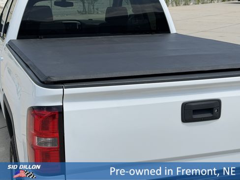 Used 2017 GMC Sierra 1500 SLE w/ SLE Value Package AWD/4WD image 5