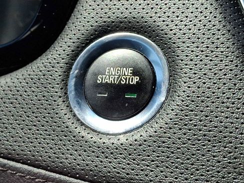 Certified 2023 Cadillac XT5 Sportv AWD/4WD image 36