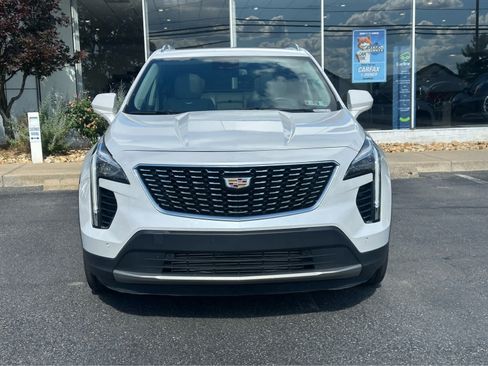 Used 2020 Cadillac XT4 Premium Luxury w/ Technology Package AWD/4WD image 2