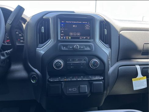 New 2026 Chevrolet Silverado 1500 Custom Trail Boss w/ LPO, Dark Essentials Package AWD/4WD image 25