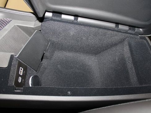 Used 2025 Cadillac CT5 V w/ Technology Package image 24