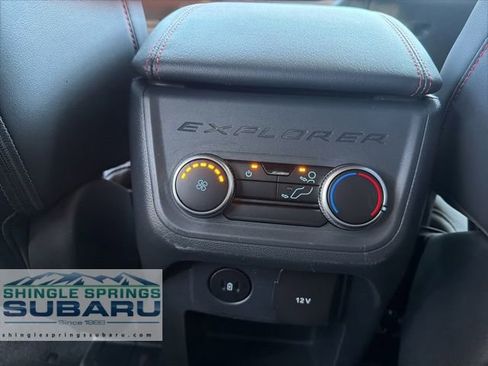 Used 2025 Ford Explorer ST-Line w/ ST-Line Street Pack AWD/4WD image 29