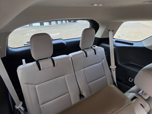 Used 2023 Ford Explorer XLT w/ Equipment Group 202A image 11