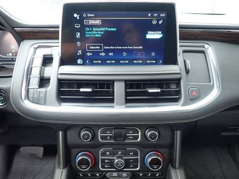 Used 2024 Chevrolet Tahoe Premier w/ Premium Package AWD/4WD image 29