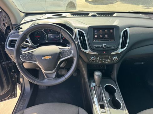 Used 2020 Chevrolet Equinox LT FWD image 15