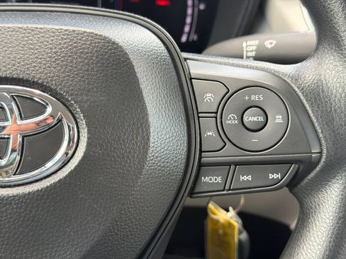 Used 2026 Toyota Corolla Cross L FWD image 26