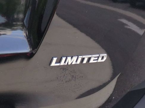 Used 2013 Toyota RAV4 Limited FWD image 13