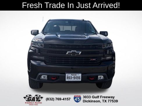 Used 2022 Chevrolet Silverado 1500 LT Trail Boss w/ LT Trail Boss Premium Package AWD/4WD image 2