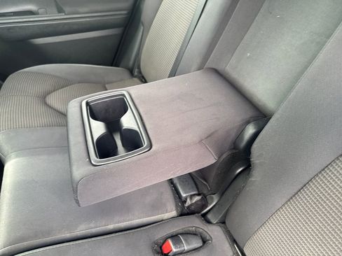 Used 2024 Toyota Highlander LE image 35