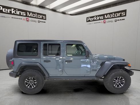 Used 2024 Jeep Wrangler Unlimited Sport AWD/4WD image 6