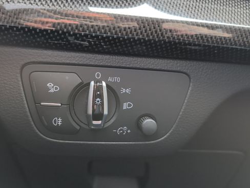 Used 2018 Audi SQ5 Prestige image 26